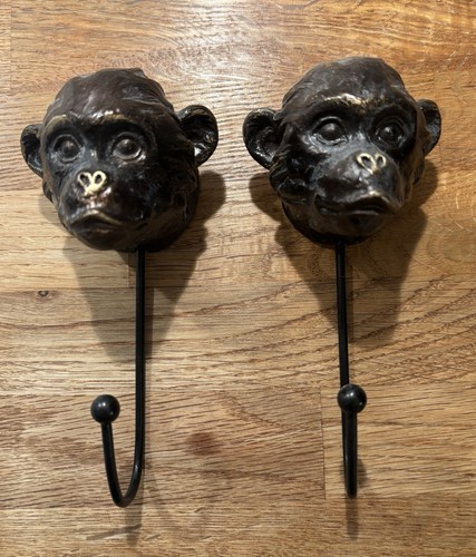 Dunelm monkey head wall - monkey,