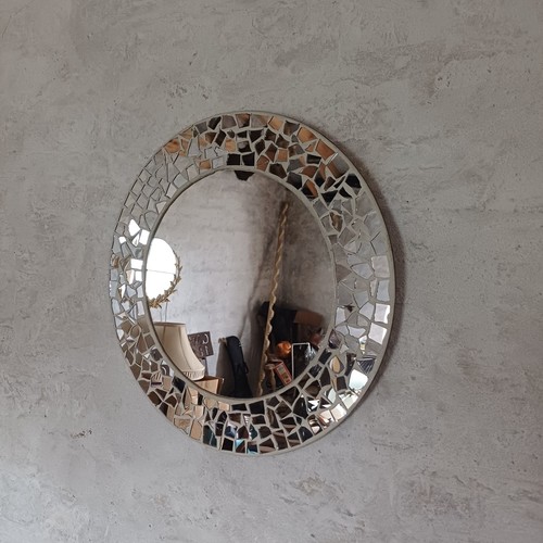 Mosaic design round wall - mosaic,