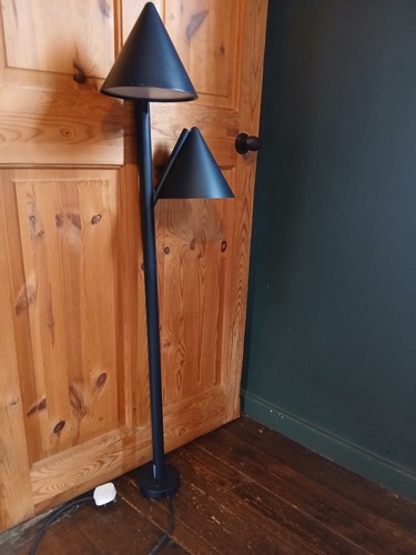 Outdoor post lamp - post,
