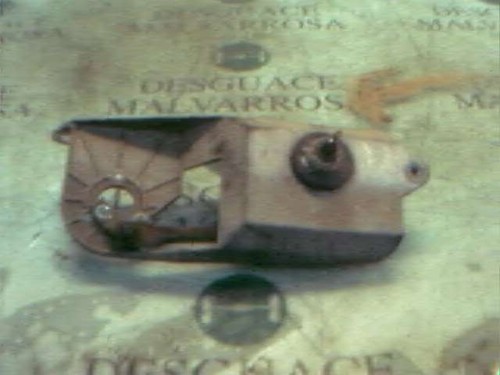 Front windscreen wiper linkage - windscreen,