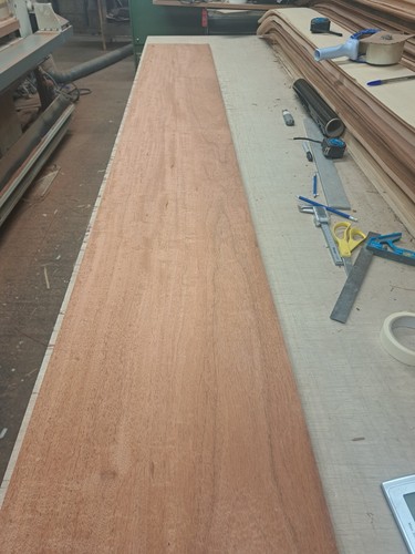 Constructional mahogany veneer - mahogany,
