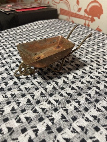 12th scale vintage - scale, wheelbarrow