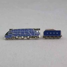 MALLARD STYLE STEAM TRAIN PIN