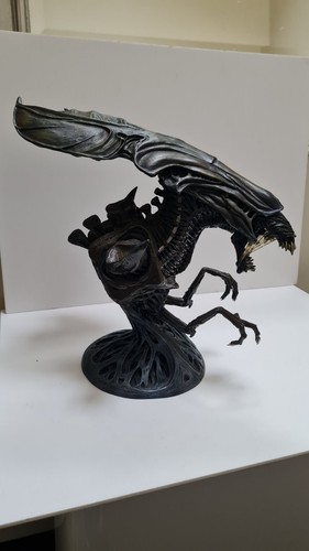 Palisades alien queen bust - palisades,