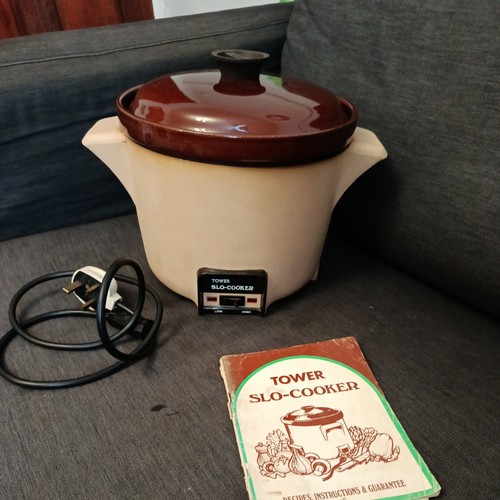 Vintage retro tower auto - retro,