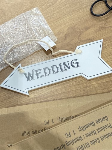 Wedding arrow sign - arrow, wooden
