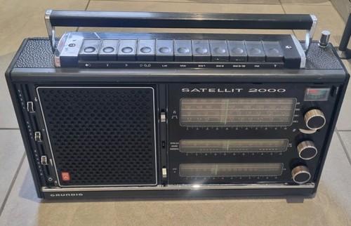 Grundig satellit 2000 radio - 2000,