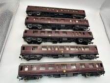 Trix TTR Maroon BR Mk1 Coaches