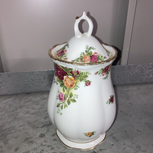 Old country roses - roses, vase