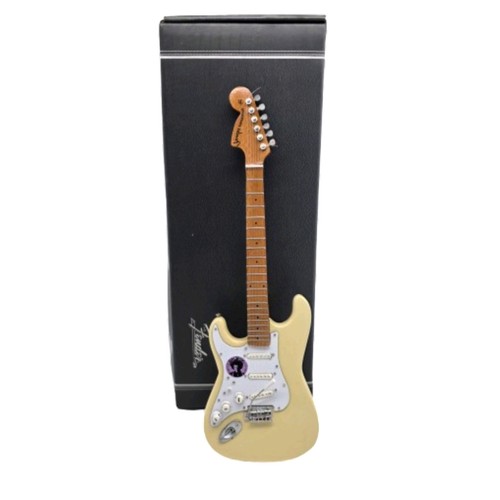 Jimi hendrix axe - hendrix, fender