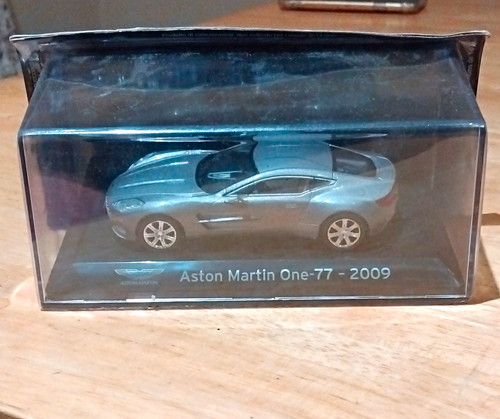 Aston martin one 2009 - aston,