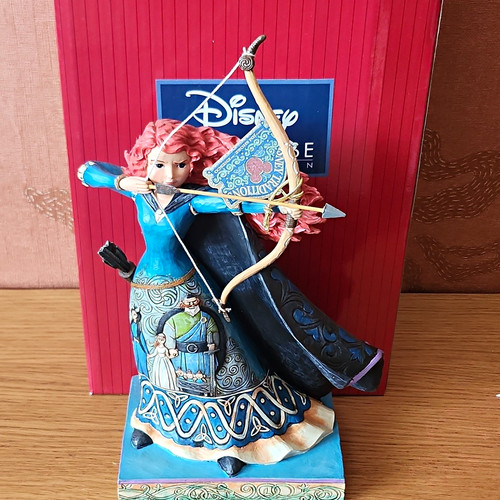 Enesco disney traditions - disney,