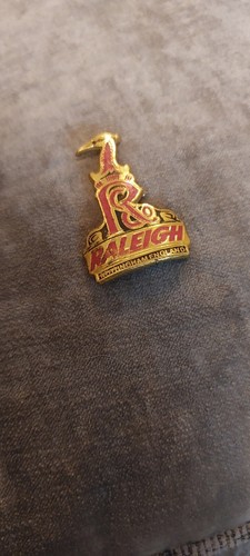 Raleigh head badge - head,
