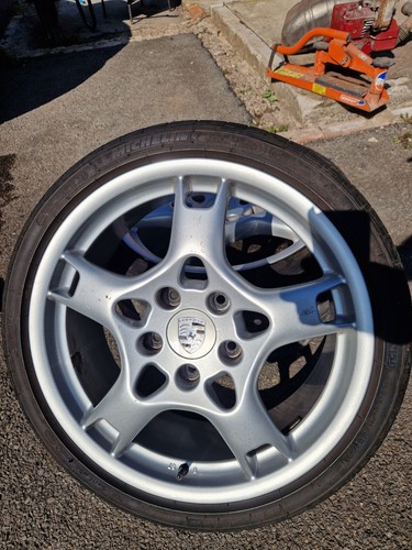 Porsche 997 c2s alloys - 997,