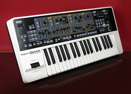 Roland gaia synthesiser - roland,