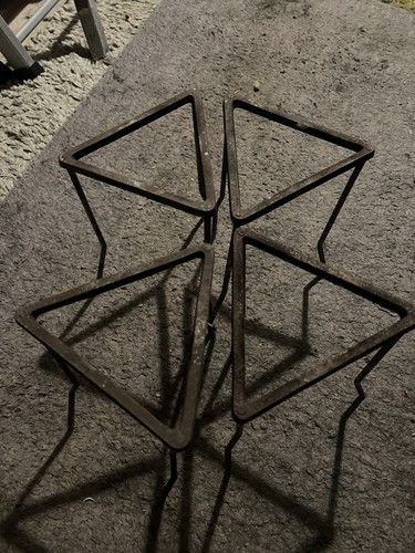 Metal tripod triangle - 4,