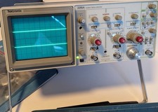 Tektronix 2215A 60MHz 2