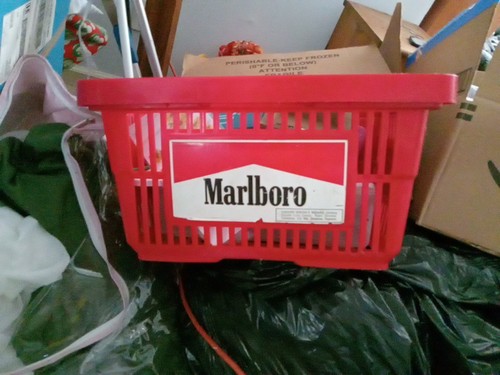 Vintage marlboro red - 90's,