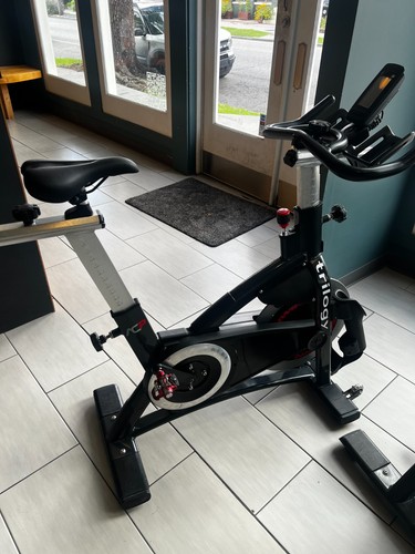 Commercial spin bikes - spin, schwinn
