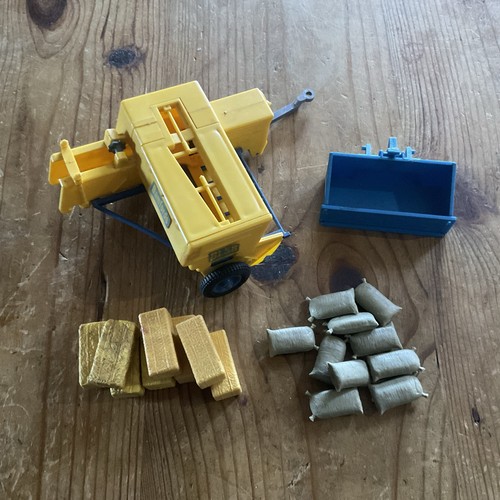 Britains bamfords bl58 hay - britains,