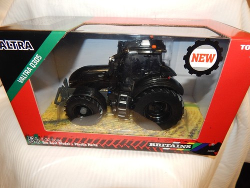 Britains valtra q305 tractor - valtra,