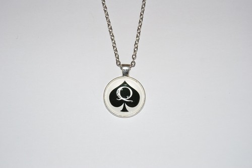 Queen spades qos hotwife - queen,