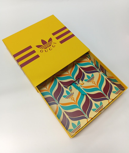 Gucci yellow gift - gift, box
