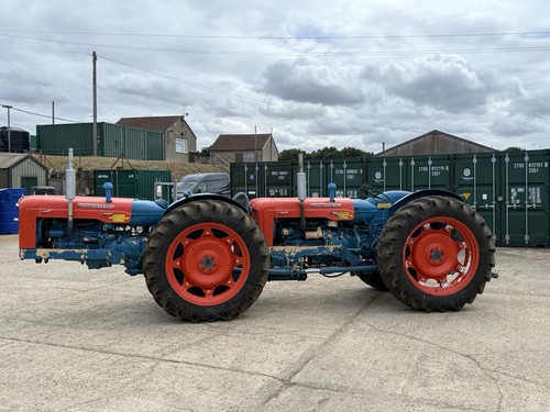 Doe triple tractor for - triple, sale