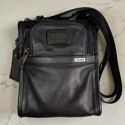 Item tumi shoulder bag - tumi,