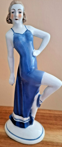 Art deco figure - of, lady