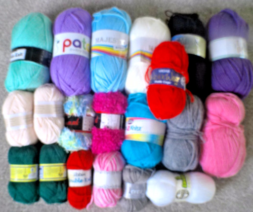 Job lot knitting yarn wool - yarn,