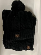UGG BLACK INFINITY HAT AND