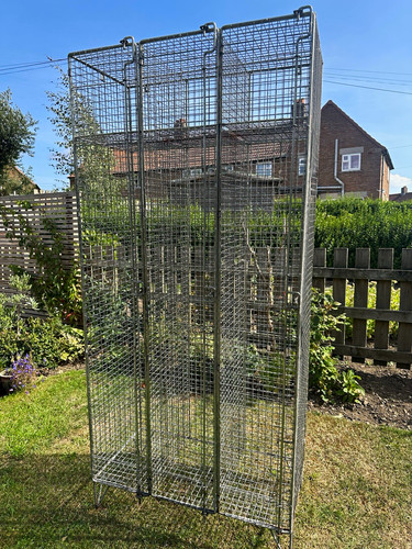 Large metal wire - metal, sports
