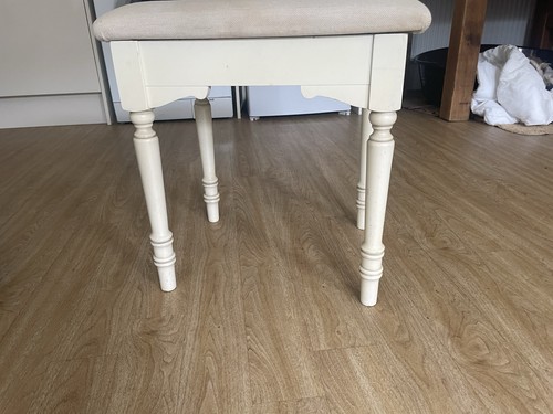 Laura ashley clifton - laura,