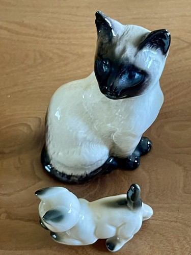 Beswick siamese cat - siamese,
