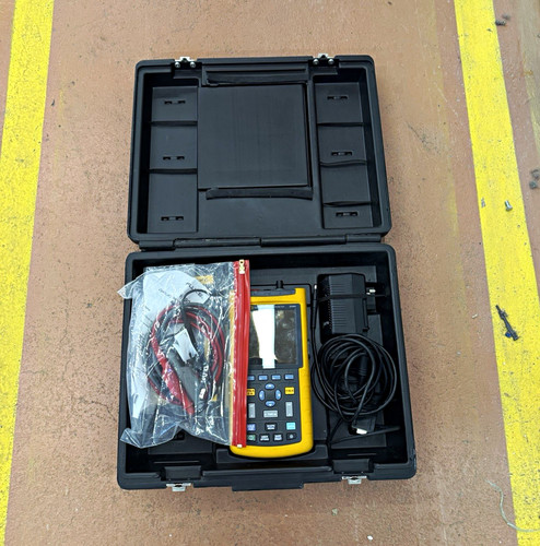 Fluke 123 20mhz - 123, 2-channel