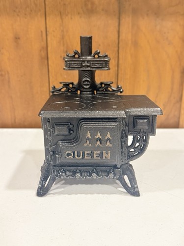 Vtg queen miniature cast iron - vtg,