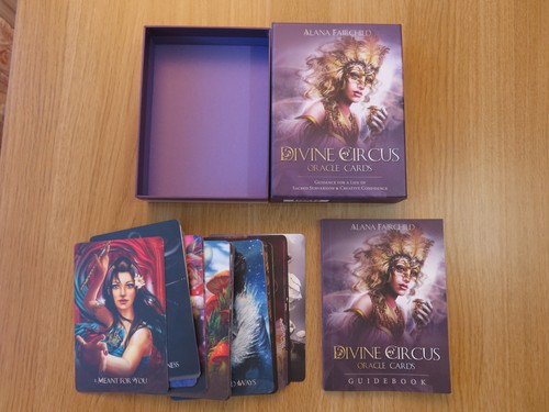 Divine circus oracle cards - divine,