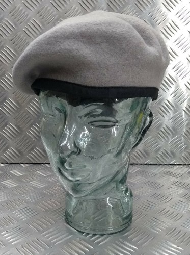 Light grey beret service - beret,