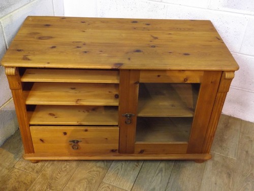 Solid pine - tv, fi