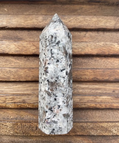 Yoperlite tower 7cm natural - yoperlite,