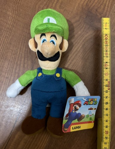 Nintendo collectible luigi - nintendo,