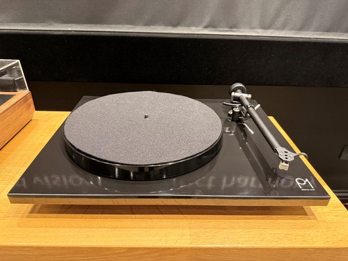 Rega planar turntable black - planar,