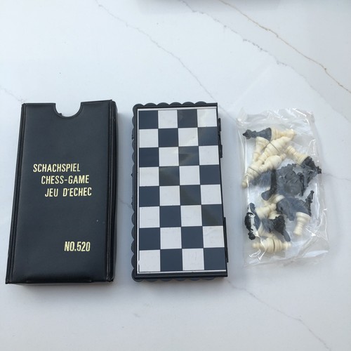 Miniature chess set pocket - miniature,