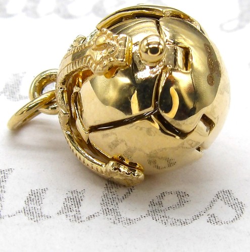 Solid 9ct yellow - gold, masonic