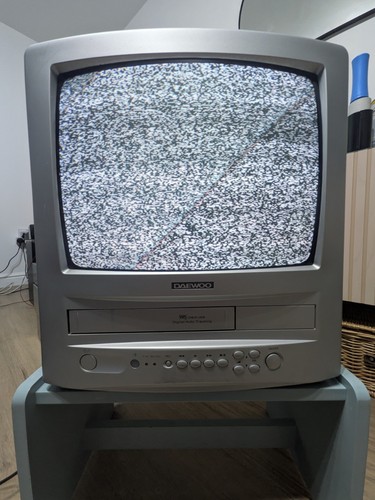 Daewoo gb14h2ns crt tv - crt, vhs