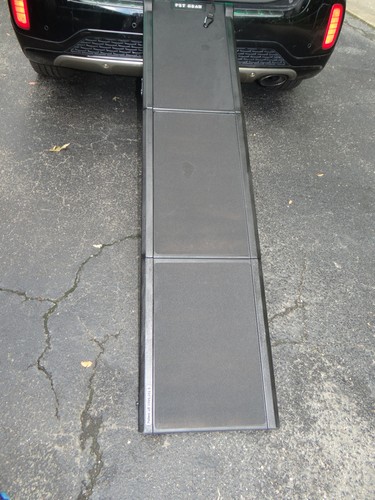 Pet gear tri fold dog - tri-fold, car