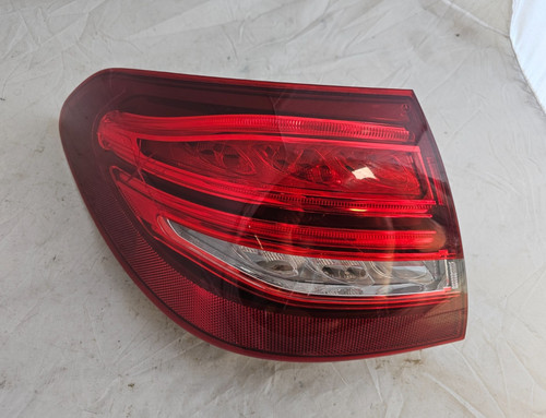 Mercedes class rear - class, light