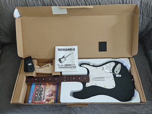Rock band fender guitar in - fender,