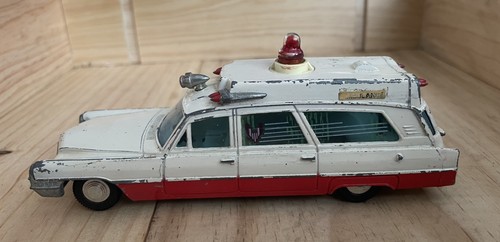 Dinky toys superior rescuer - dinky, on